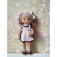 Вязаня куколка "Первоклашка"