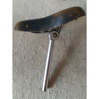 Седло к детским велосипедам моделей "Ветерок" ДКВ-2, ДКВ-3 и "Бабочка". СССР, вторая половина прошлого века.