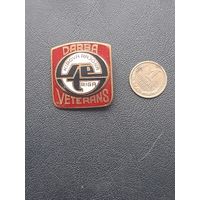 Значок тяжелый эмали. Ветеран кировского района. Рига
