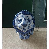 Фарфоровая фигурка Лев статуэтка под гжель