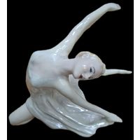 Фарфоровая статуэтка ЛЗФИ Балерина Н.М.Дудинская в роли Сюимбике. СССР 50-60 года. Оригинал