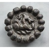 Зооморфный (звериный) стиль, накладка, средневековье 14-15 вв. Медный сплав. Оригинал.