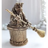 Статуэтка шкатулочка Баба Яга с метлой Бронза