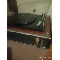 Проигрыватель для пластинок СССР. Шнур утерян.Рабочий.