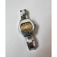 Часы луч,нижний календарь,автоподзавод,на ходу,с рубля