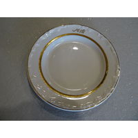 Блюдце,Красный фарфорист, г. Чудово, СССР, 70-90 г.г. , диаметр 18см