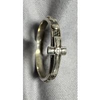 Кольцо серебряное 925 пробы. 74