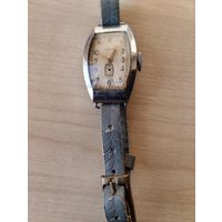 Часы женские Звезда,1957 г. На ходу,с рубля.