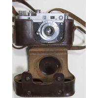 Фотоаппарат "Зоркий С" с объективом "Индустар 22". В оригинальном чехле. СССР 1957г.в.