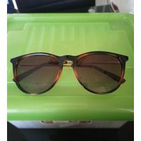 Очень красивые очки (стекла с защитой от УФ)