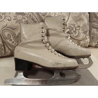 Коньки фигурные, р-р 36 (230)