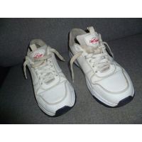 Кроссовки мужские 43