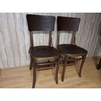 Винтажные стулья с тиснением