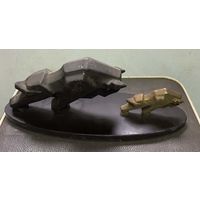 Зубры с капота МАЗ