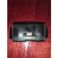 Сумочка для кнопочного мобильного телефона.