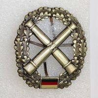 Бундесвер (Вооруженные силы Германии) Металлическая кокарда на берет - АРТИЛЛЕРИЯ 5,4 \ 4,6 см