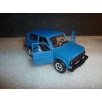 Модель авто ВАЗ LADA 21213 NIVA. 1:43.