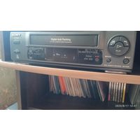 Видеомагнитофон SONY SLV-X312 с пультом