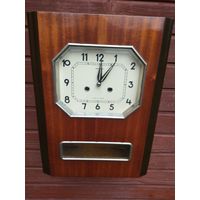 Часы настенные. Очень хорошее состояние!