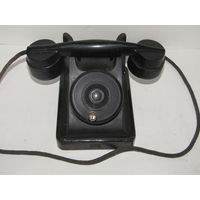 Редкость. Настольный Телефонный аппарат "Багта МБ-50". Имеет индуктор вместо дискового номеронабирателя. VEF - Рига. Карболитовый корпус. Ретро времен СССР 1950-е.