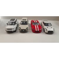 Лот Модель 1:43 bburago 4 штуки