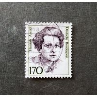 Марка Германия 1988 год Известные женщины