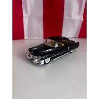 Модель cadillac 1953 kinsmart 1:43
