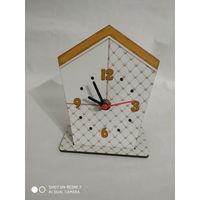 Часы настольные на батарейке