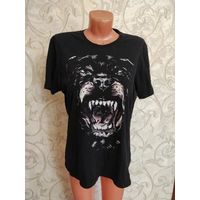 Майка черная типа Givenchy на 48-50 размер. 100% хлопок. очень классная, длина 68 см, ПОгруди 55 см. Хорошее состояние.