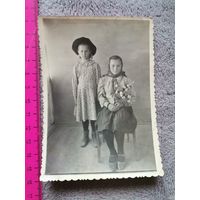 Старое фото. Девочки. 1948г