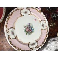 Тарелка с ручной подресовкой