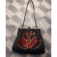 Винтажная тайваньская сумочка-кошелёк из бисера ручной работы в превосходном состоянии.