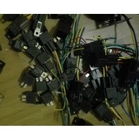 Реле от автосигнализаций. 42 штуки.