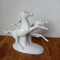 Статуэтка Бегущие дикие лошади Graefenthal Графенталь Германия