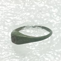 Перстень с красной вставкой (39)