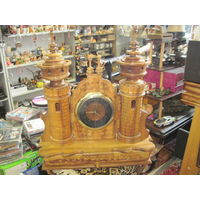 Прекрасные интерьерные часы с шуфлядкой и потайными башнями. Дерево. Ручная работа.