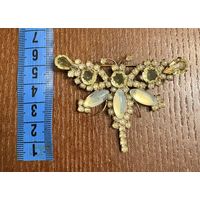 Брошка - Бабочка (1) из уранового стекла .Чехия