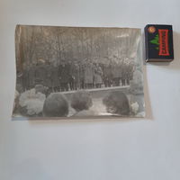 Фото: Космонавт Владимир Ковалёнок с матерью и космонавтами Рюминым и Иванченковым на митинге в г.Крупки. (весна 1980г.)