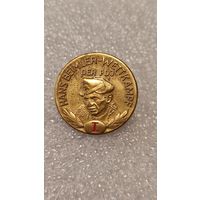 Знак значек ГДР Комсомол 1 степень тяжелый,200 лотов с 1 рубля!!!