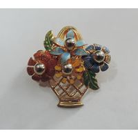 Брошь "Корзинка" 70-е годы Чехословакия. Размер 3.4-3.5 см.