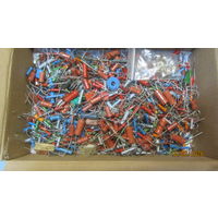 Разные конденсаторы + резисторы