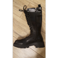 Ботинки женские.