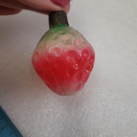Игрушка ёлочная Ягода Клубничка, стекло. СССР