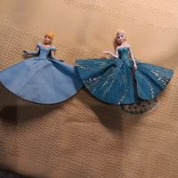 Одним лотом 2 куклы 9 см.