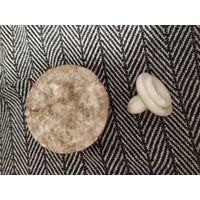 Декоративная шкатулка из камня