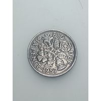 Великобритания  6 пенсов 1957 года .