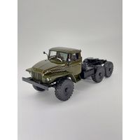 Уральский 377С от Автоистории 1:43