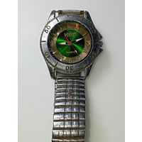 Часы кварцевые Witne .