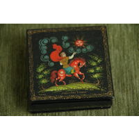 Шкатулка ( Палех )   "  Королелич  Елисей "   ( 7 х 7 , высота 3