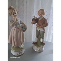 Фарфоровая статуэтка